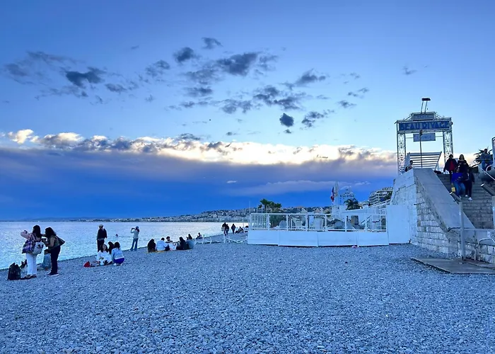 De Jeunesse HI Nice Les CaméliasHostel